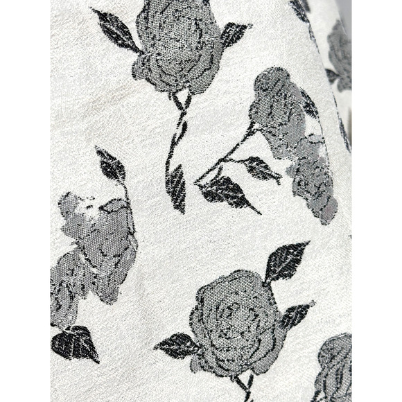 Voy NWT Black White Jacquard Rose Print Puff Sleeve Blouse Small Romantic - Picture 7 of 9
